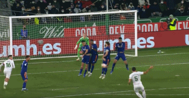 跟队：多特在与狼队谈法比奥-席尔瓦转会，预计本周将加速