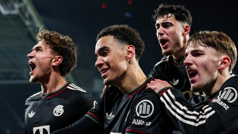 这年轻人太阳官方晒赢球海报 隔扣字母哥的瑞安-邓恩登上封面